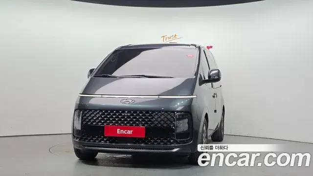 Hyundai Staria 2021 — Фото 3/20
