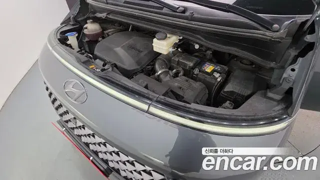 Hyundai Staria 2021 — Фото 6/20