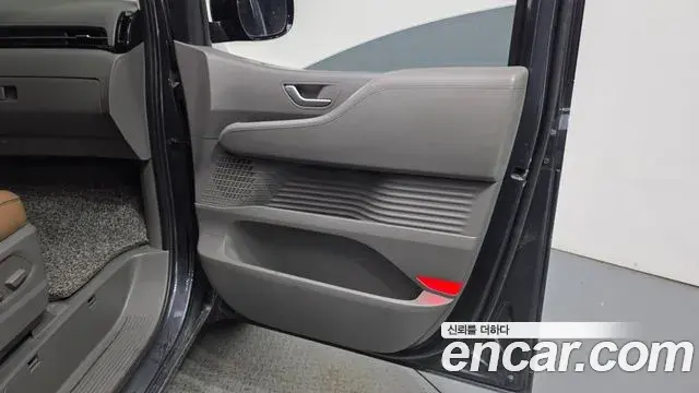 Hyundai Staria 2021 — Şəkil 7/35