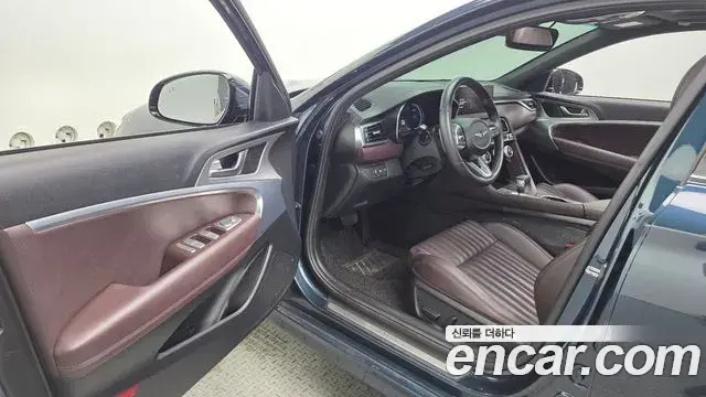 Genesis G70 2020 — ფოტო 17/35
