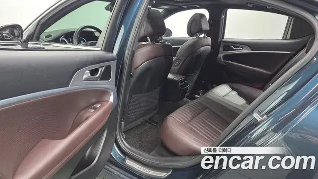 Genesis G70 2020 — ფოტო 35/35