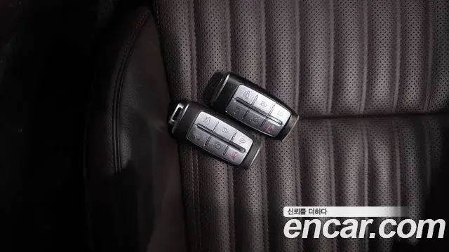 Genesis G70 2020 — ფოტო 14/35