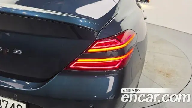 Genesis G70 2020 — ფოტო 16/35