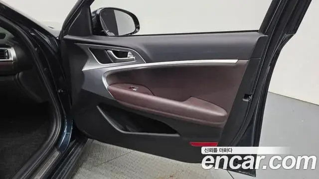 Genesis G70 2020 — ფოტო 6/35