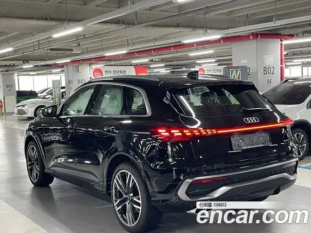 Audi Q5 2026 — Photo 9/16
