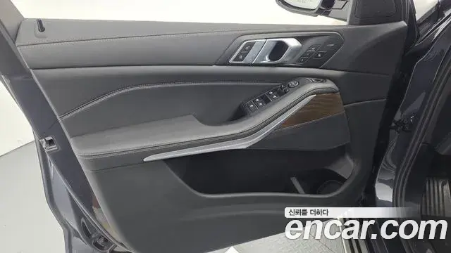 BMW X5 2020 — Photo 9/31