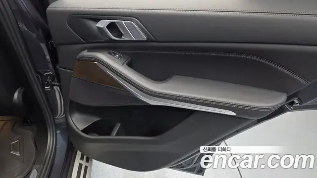 BMW X5 2020 — Photo 20/31