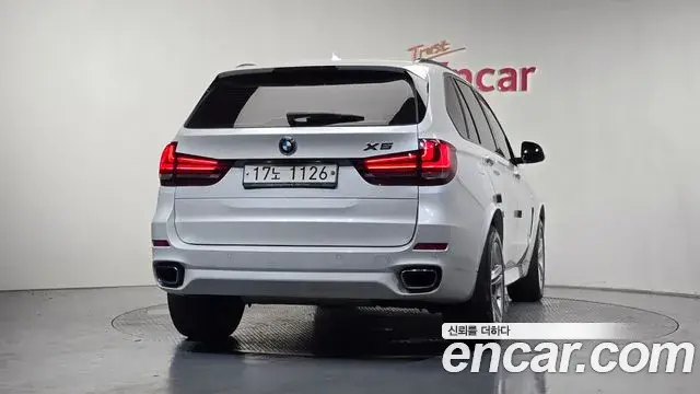 BMW X5 2018 — Фото 4/20