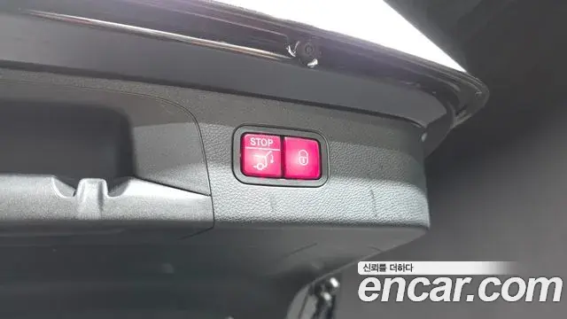 Mercedes-Benz GLC-Class 2020 — Photo 14/32