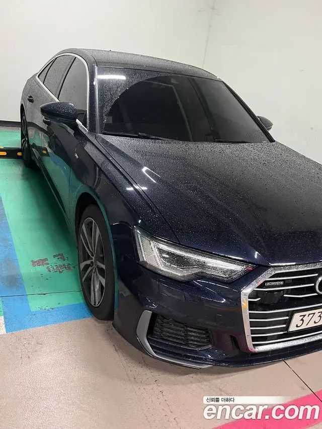 Audi A6 2021 — Photo 14/18
