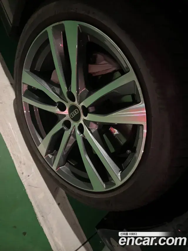 Audi A6 2021 — Photo 17/18