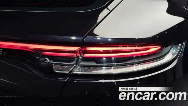 Porsche Panamera 2023 — Şəkil 12/33