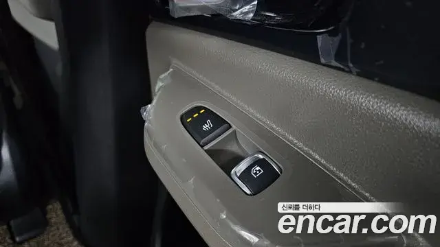 Kia Carnival 2024 — ფოტო 16/39