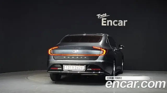 Hyundai Sonata Hybrid 2022 — Şəkil 8/30