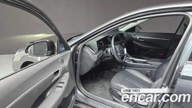 Hyundai Sonata Hybrid 2022 — Şəkil 10/30