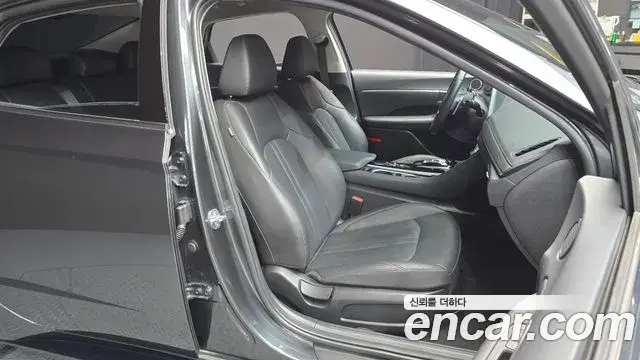 Hyundai Sonata Hybrid 2022 — Şəkil 19/30