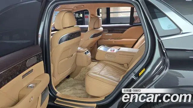 Genesis G90 2025 — Photo 14/20