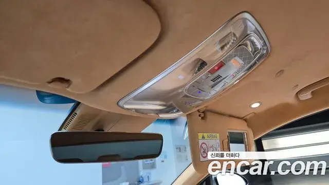 Genesis G90 2025 — Photo 17/20