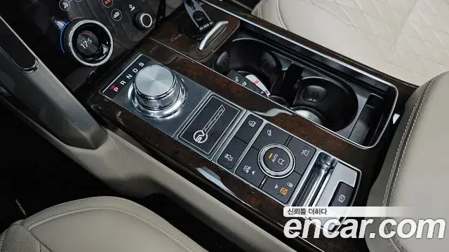 Land Rover Range Rover 2019 — Şəkil 16/20