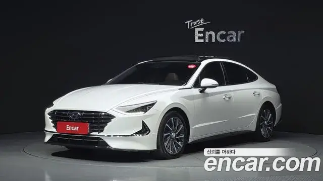 Hyundai Sonata 2020 — Фото 1/20