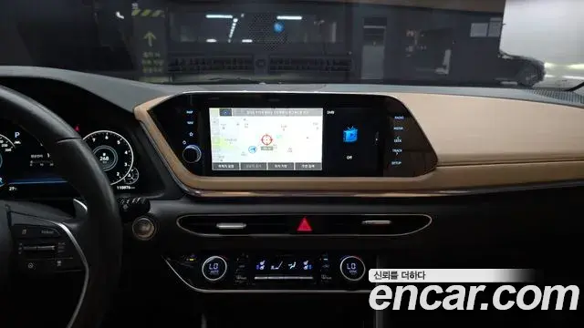 Hyundai Sonata 2020 — Фото 14/20