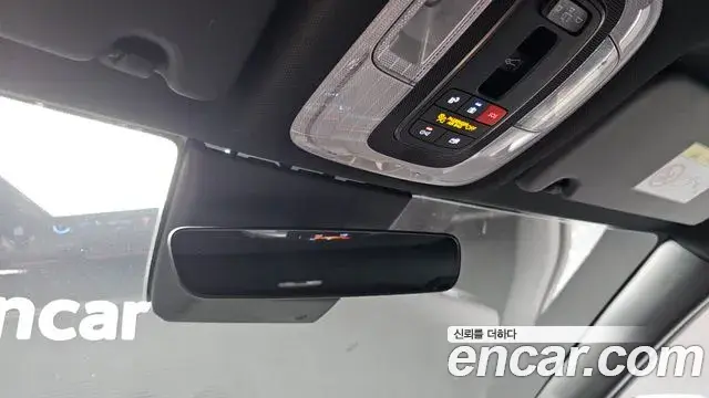 Hyundai Kona 2023 — Фото 17/20