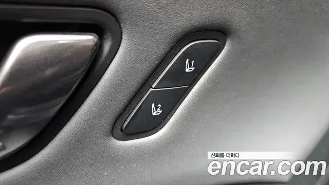 Hyundai Kona 2023 — Фото 19/20