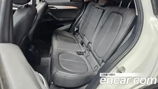 BMW X1 2020 — Photo 12/20