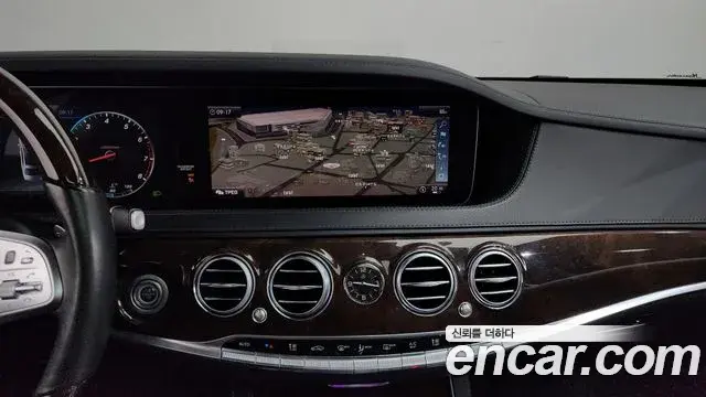 Mercedes-Benz S-Class 2018 — Şəkil 17/20