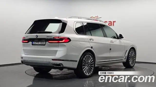 BMW X7 2025 — ფოტო 11/36