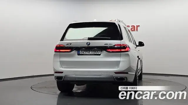 BMW X7 2025 — ფოტო 1/36