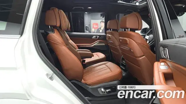 BMW X7 2025 — ფოტო 19/36