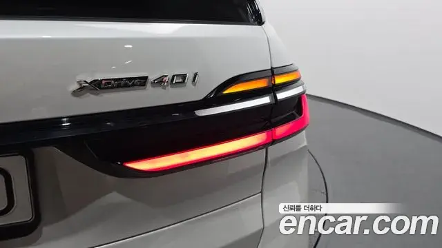 BMW X7 2025 — ფოტო 21/36