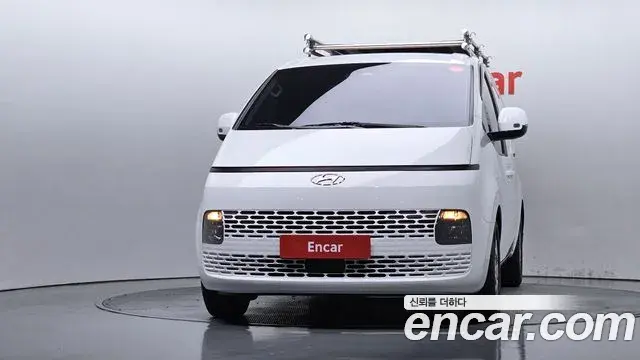 Hyundai Staria 2021 — Фото 3/20