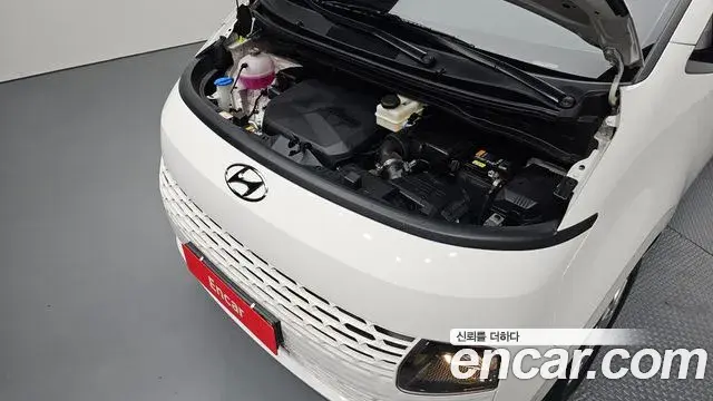 Hyundai Staria 2021 — Фото 6/20