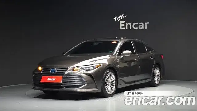Toyota Avalon 2019 — Şəkil 10/31