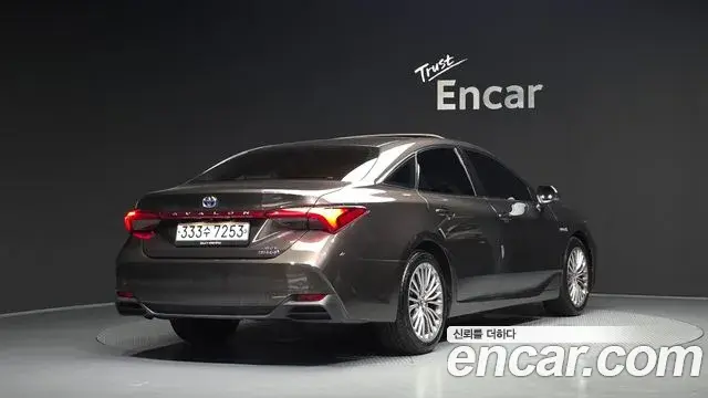 Toyota Avalon 2019 — Şəkil 9/31