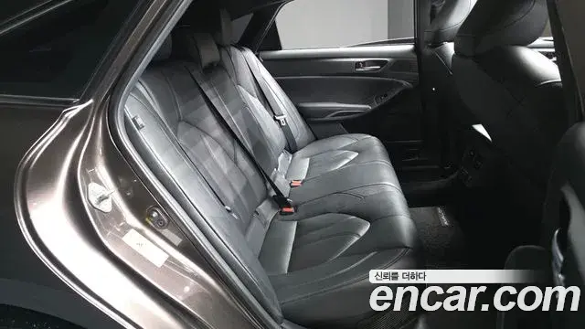 Toyota Avalon 2019 — Şəkil 29/31