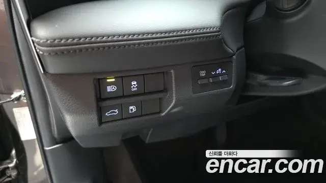 Toyota Avalon 2019 — Şəkil 30/31