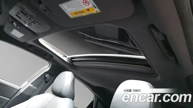 Toyota Avalon 2019 — Şəkil 18/31