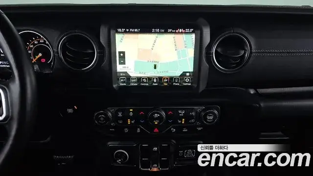 Jeep Wrangler 2021 — Фото 14/20