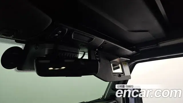 Jeep Wrangler 2021 — ფოტო 18/31