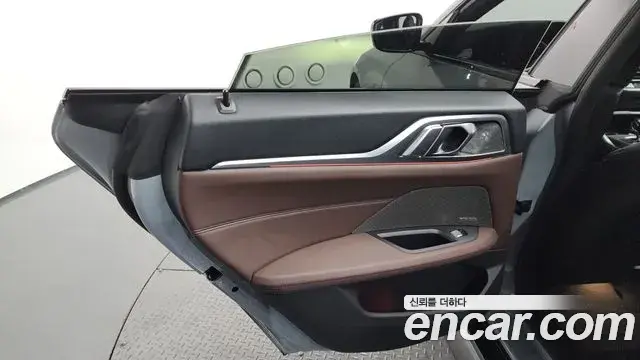 BMW 4 Series 2021 — Şəkil 30/36