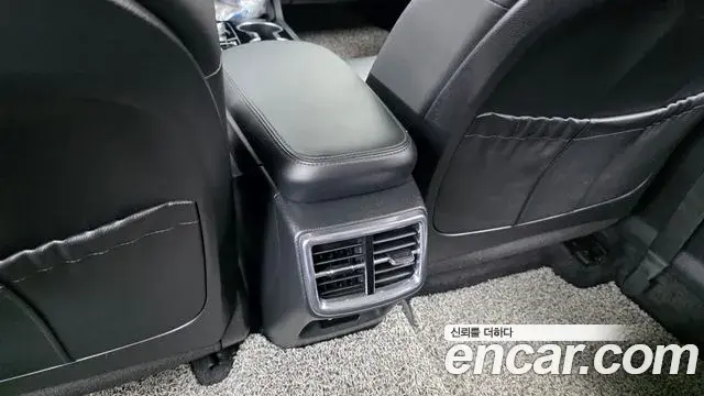 Kia K5 2024 — Photo 9/32