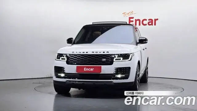 Land Rover Range Rover 2020 — Фото 3/20