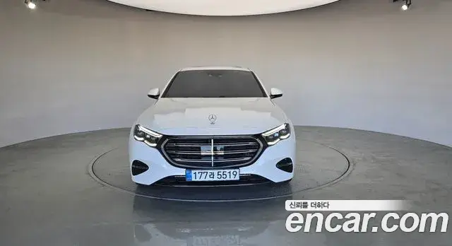 Mercedes-Benz E-Class 2026 — Photo 3/20