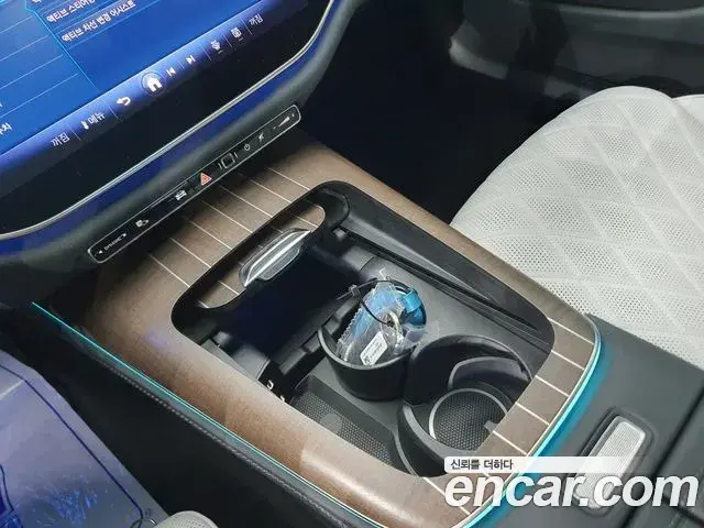 Mercedes-Benz E-Class 2026 — Photo 4/20