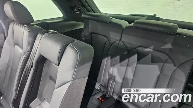 Audi Q7 2021 — Photo 20/30