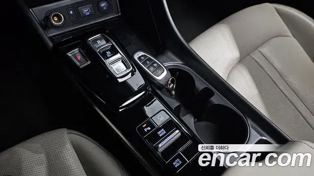 Hyundai Sonata 2020 — Фото 9/20