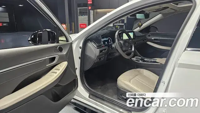 Hyundai Sonata 2020 — Фото 10/20